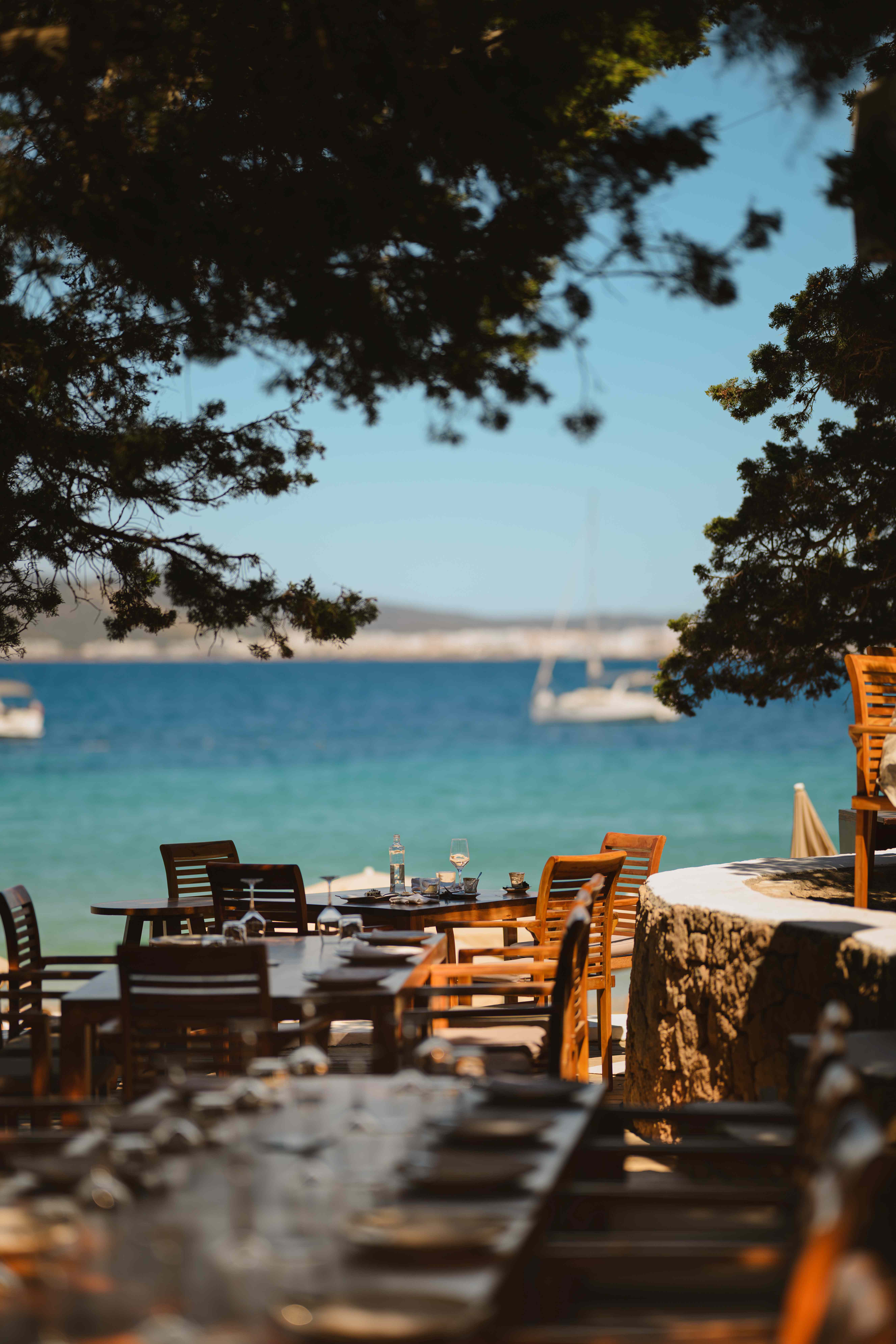Cala_Bassa_Beach_Club-266_mesa1.jpg