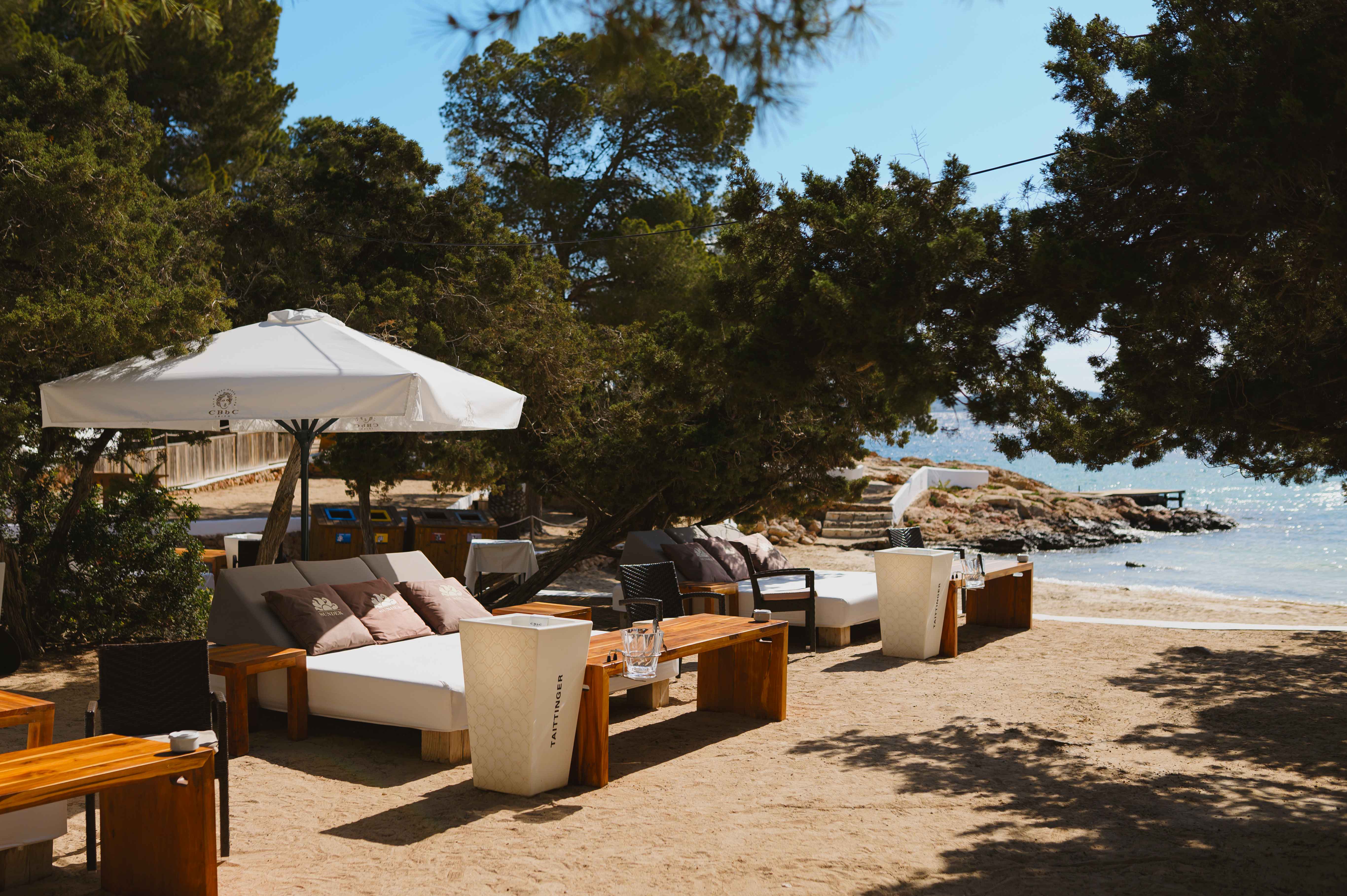 Cala_Bassa_Beach_hamaca.jpg