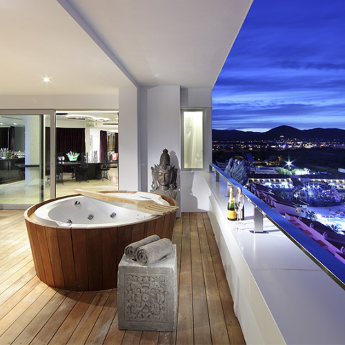 Ushuaïa Ibiza Beach Hotel anuncia su reapertura el próximo día 28 de mayo