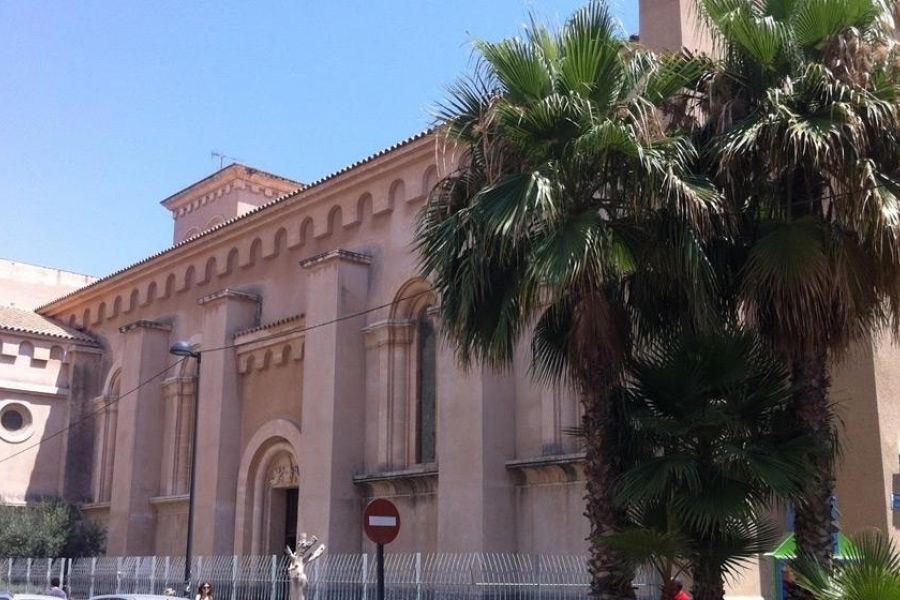 Church of Santa Cruz