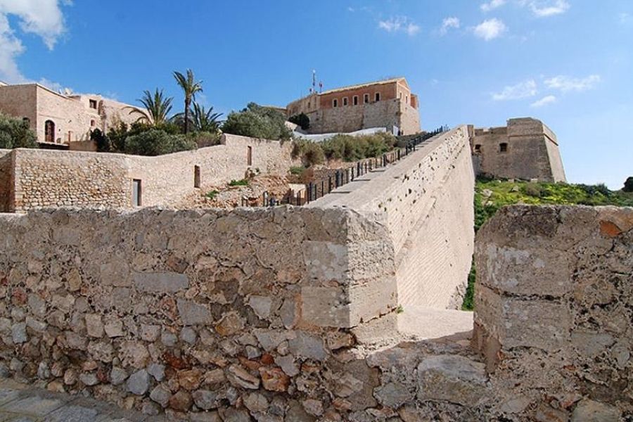 Sant Pere and Sant Jaume Stronghold Museums