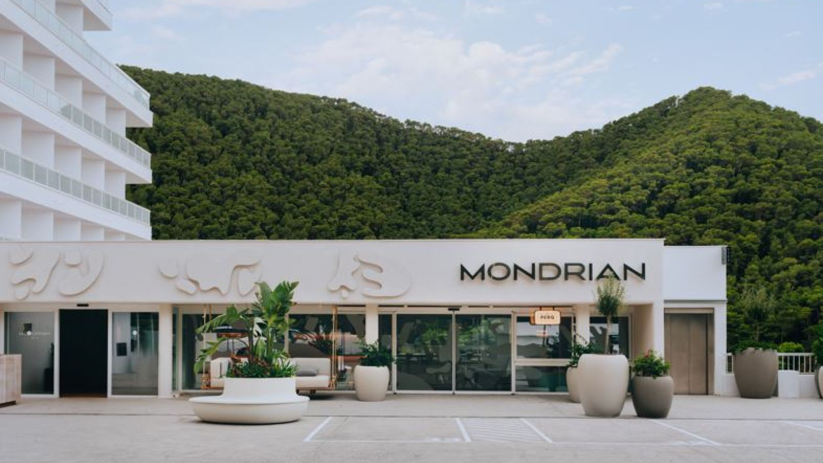 El Hotel Mondrian anuncia la apertura de la temporada 2024